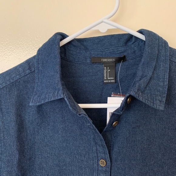 Forever 21 denim button down shirt chambray - Picture 2 of 4